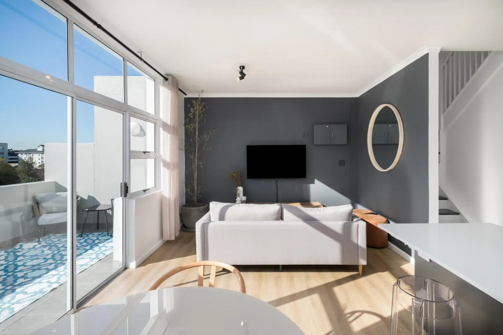 The Upper Haus Cape Town Accommodation